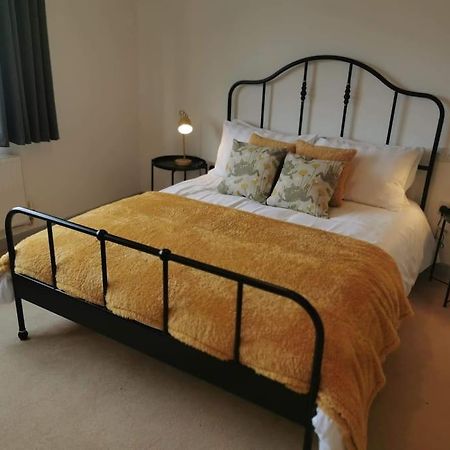 Twyngaer, A Spacious 3 Bedroom Bungalow Sleeps 5 ナイトン エクステリア 写真